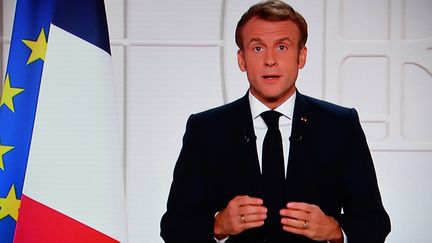 Le président de la République lors son allocution télévisée, le 9 novembre 2021. (CHRISTOPHE ARCHAMBAULT / AFP)