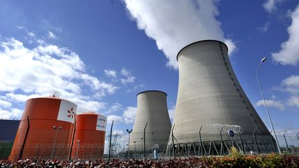 &nbsp; (Les trois personnes ont été interpellées près de la centrale de Belleville-sur-Loire. © Maxppp)