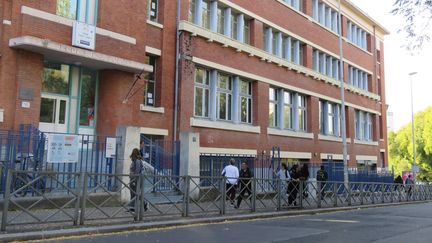 Le collège Travail-Langevin, à Bagnolet, en Seine-Saint-Denis. (HÉLÈNE HAUS / MAXPPP)