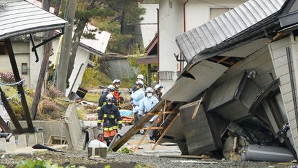 &nbsp; (Le séisme a fait près d'une quarantaine de blessés © REUTERS/Kyodo)