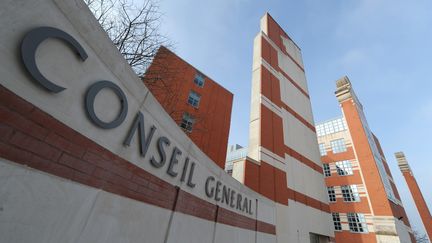 Une des fa&ccedil;ades de l'h&ocirc;tel du d&eacute;partement de la Haute-Garonne &agrave; Toulouse,&nbsp;le 2 f&eacute;vrier 2011. (ERIC CABANIS / AFP)