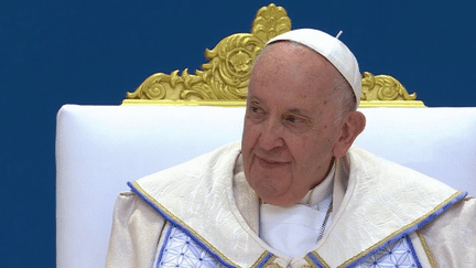 Visite du pape François à Marseille : au stade Vélodrome, le souverain pontife célèbre une messe devant 62 000 personnes (FRANCE 2)