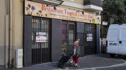 Un restaurant définitivement fermé à cause du confinement, à Perpignan (Pyrénées-Orientales). (CLEMENTZ MICHEL / MAXPPP)