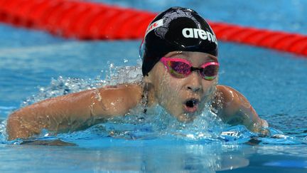 La nageuse bahreinie Alzain Tareq, &acirc;g&eacute;e de 10 ans, aux mondiaux de natation &agrave; Kazan (Russie), le 7 ao&ucirc;t 2015.&nbsp; (GRIGORIY SISOEV / RIA NOVOSTI / AFP)