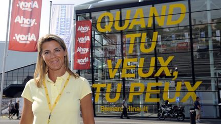 L'ancienne sportive championne de France, Nathalie Simon, lors de sa participation à l'émission Village Départ sur le Tour de France en 2010. (/NCY / MAXPPP TEAMSHOOT)