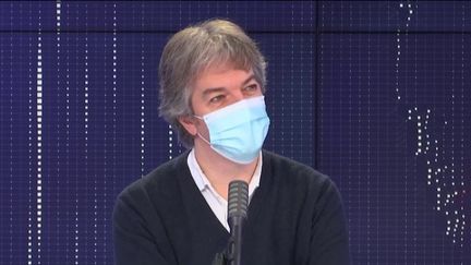 Le professeur Jean-Daniel Lelièvre&nbsp;était l'invité du "8h30 franceinfo" le mardi 22 décembre.&nbsp;&nbsp; (FRANCEINFO / RADIOFRANCE)