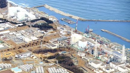 Le site de la centrale nucl&eacute;aire endommag&eacute;e de Fukushima (Japon), le 25 f&eacute;vrier 2013. (MASNARI GENKO / YOMIURI / AFP)