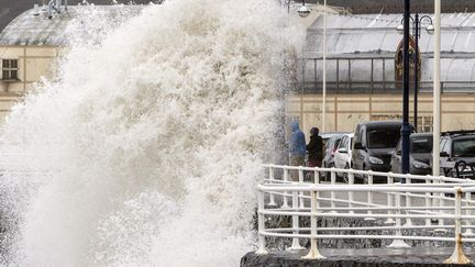 Le passage de la temp&ecirc;te "Dirk" &agrave;&nbsp;Aberystwyth au Royaule-Uni, le 23 d&eacute;cembre 2013. (  MAXPPP)