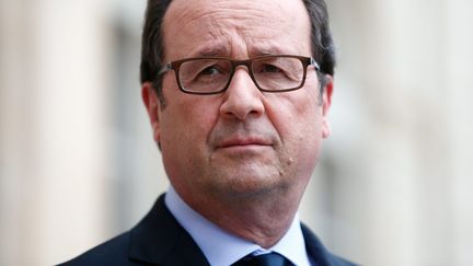 Le président de la République, François Hollande, dans la cour de l'Elysée, le 22 juillet 2016. (MAXPPP)