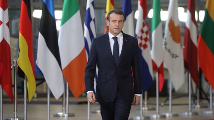 Le président Emmanuel Macron arrive au sommet européen à Bruxelles (Belgique), le 13 décembre 2018. (LUDOVIC MARIN / AFP)