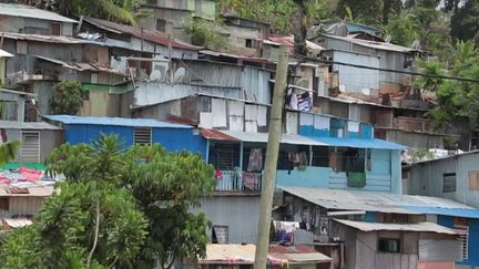 Mayotte : face aux violences et à la pauvreté, un déplacement ministériel attendu de pied ferme