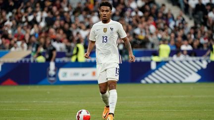 Boubacar Kamara sous le maillot de l'équipe de France, lors du match contre la Croatie en Ligue des nations, le 13 juin 2022. (DAVID WINTER/SHUTTERSTOCK/SIPA)