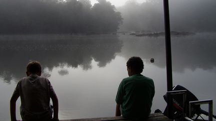 Le long du fleuve Approuague (Philippe Triay / France Télévisions)