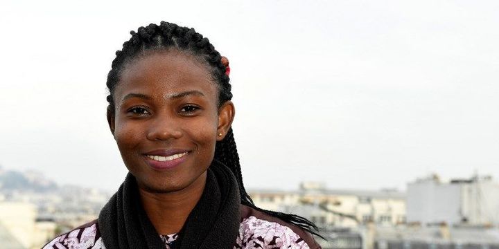 L'activiste béninoise Mylène Flicka pose à Paris le 23 novembre 2016 (ALAIN JOCARD / AFP)