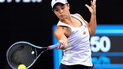 La numéro 1 mondiale, Ashleigh Barty, est opposée à Shelby Rogers ce lundi 15 février. (BRANDON MALONE / AFP)