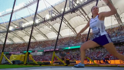 Mondiaux d’athlétisme : portrait de Mélina Robert-Michon, la reine du disque (France 2)