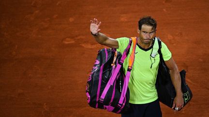 Rafael Nadal ne disputera pas la finale de Roland-Garros cette année.&nbsp; (CHRISTOPHE ARCHAMBAULT / AFP)