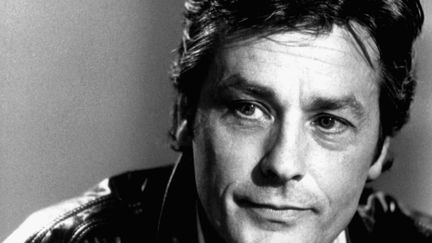 Mort d'Alain Delon : entre le cinéma et son entourage, un acteur qui jouait au bandit