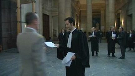 Action de magistrats et d'avocats (20/01/2010). (France 3 Aquitaine)