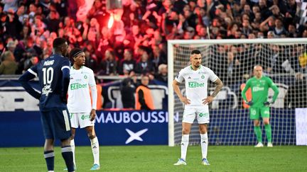 Bordeaux et Saint-Etienne lors de leur dernier affrontement en Ligue 1, le 20 avril 2022 au Matmut Atlantique. (REMY PERRIN / LE PROGRES via MAXPPP)