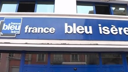 Grenoble : les locaux de France Bleu incendiés