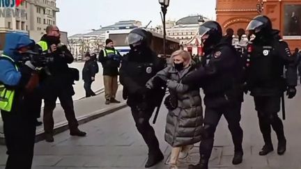 Guerre en Ukraine : forte répression à Moscou lors des manifestations anti-guerre (FRANCE 2)