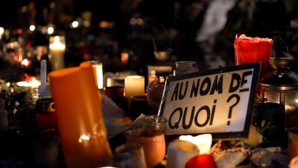 Des dizaines de personnalités culturelles appellent à "faire du bruit", vendredi 20 novembre à 20h20, l'heure où ont débuté les attaques dans Paris une semaine plus tôt.&nbsp; (CITIZENSIDE / ETIENNE GARCIA /AFP)