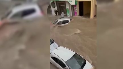 La ville de Cannes (Alpes-Maritimes) a subi des inondations importantes ce lundi 23 septembre. En début de journée, la région a été victime d’un orage très pluvieux. (France 2)