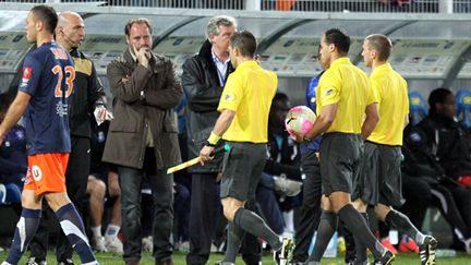 Les arbitres lors des incidents du match Auxerre-Montpellier