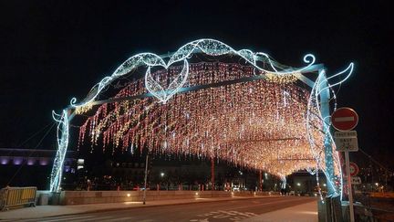 Le lancement des illuminations de Laval prévu ce samedi soir est annulé. © Radio France. (MARCELLIN ROBINE / RADIO FRANCE)