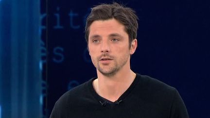 Raphaël Personnaz joue au théâtre de l'Oeuvre jusqu'au 14 avril 
 (France Télévisions/culturebox )