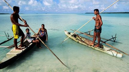 François Chartier, de Greenpeace, déclare : «Pour beaucoup de pays, la création de ces réserves marines est un moyen de se réapproprier leurs ressources en poissons face à la pêche industrielle pratiquée par des navires étrangers.

La plupart des pêcheurs locaux, représentants d'une pêche artisanale, soutiennent la création de ces réserves.» (AFP/ HUGHES Hervé)