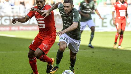 Ludovic Baal (Rennes) et Rémy Cabella (Saint-Etienne) à la lutte