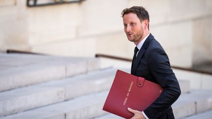 Clément Beaune à Paris, le 4 juillet 2022. (XOSE BOUZAS / HANS LUCAS / AFP)