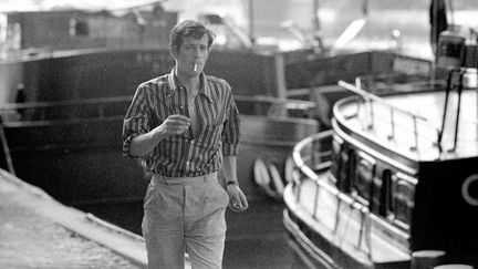 Jean-Paul Belmondo à Paris en juin 1960 (LUC FOURNOL / PHOTO 12 VIA AFP)