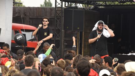 Les rappeurs belges fous Caballero &amp; Jean Jass sont arrivés en retard vendredi 25 août, mais ça ne leur a pas empêché de mettre le feu vendredi 25 août à Rock en Seine. 
 (Bernard Barbereau / FTV)