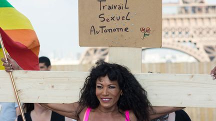 &nbsp; (Le 5 juin dernier, le Strass (syndicat du travail sexuel) organisait une manifestation sur le parvis du Trocadéro © MaxPPP)