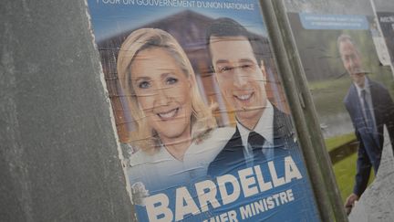 Dérapages, profils étranges, candidats ratrappés par leur passé, les investitures du RN créent la polémique. (ESTELLE RUIZ / HANS LUCAS via AFP)