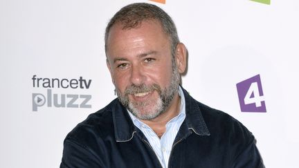 Emmanuel Maubert lors d'une conférence de presse de France Télévisions au Palais de Tokyo, à Paris, le 27 août 2013. (MIGUEL MEDINA / AFP)