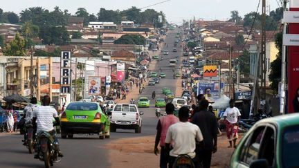 A Daloa (385 km au nord-ouest d'Abidjan en Côte d'Ivoire), plaque tournante de la migration vers l'Europe. (SIA KAMBOU / AFP)