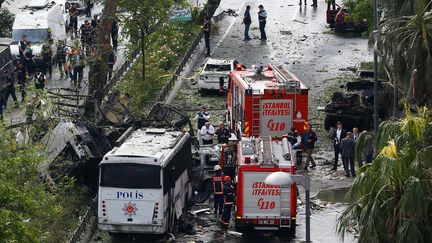  (Le bus de la police turque était la cible de cet attentat © REUTERS / Osman Orsal)