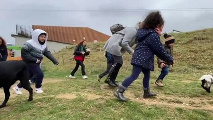 Meuse : le département sélectionne des familles pour un week-end afin de les attirer à la campagne (FRANCE 3)