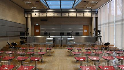 Vue générale de la salle d'audience du palais de justice de Nanterre. (BERTRAND GUAY / AFP)