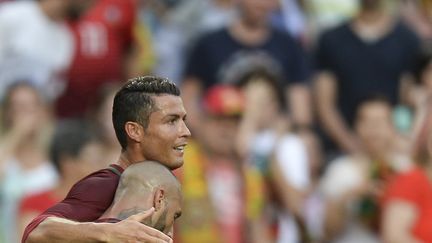 Cristiano Ronaldo et Quaresma, les deux fers de lance de la Seleççao, heureux (PATRICIA DE MELO MOREIRA / AFP)