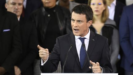 Manuel Valls, le 5 décembre 2016, à Évry (Essonne). (LIONEL BONAVENTURE / AFP)