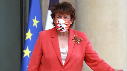 La ministre de la Culture Roselyne Bachelot devant l'Elysée le 26 août 2020.&nbsp; (LUDOVIC MARIN / AFP)