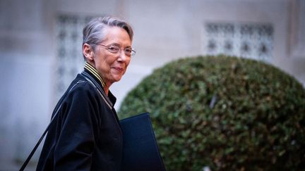 La Première ministre Elisabeth Borne, le 4 janvier 2023 à Paris. (XOSE BOUZAS / HANS LUCAS / AFP)