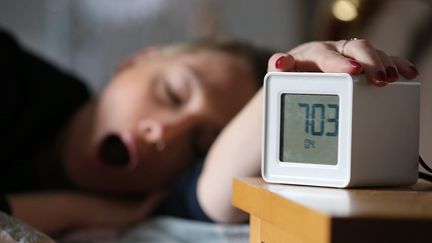 Dormir moins de 6 heures par nuit augmente les risques de développer certaines pathologies, préviennent les spécialistes du sommeil. (MAXPPP)