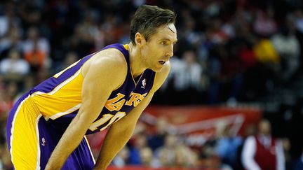 Steve Nash et les Lakers en totale perdition en NBA