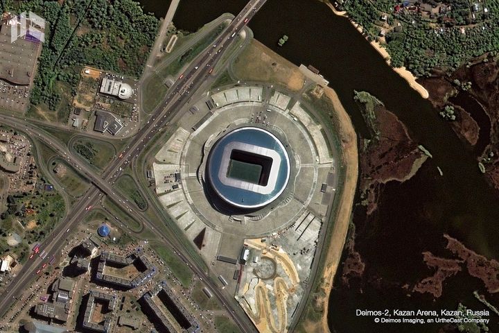 Le stade de Kazan, dans la capitale du Tatarstan, a accueilli le premier match de l'équipe de France.&nbsp; (DEIMOS IMAGING / URTHECAST)